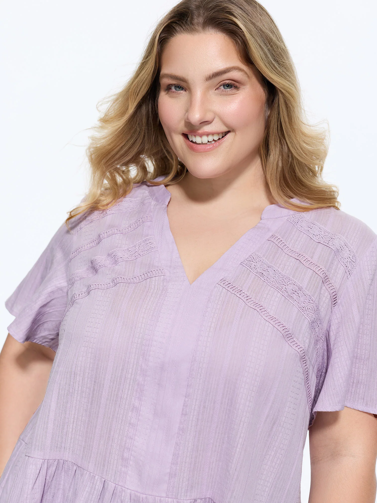 Cotton Lace Trim Textured Ruffled Hem Knit Top