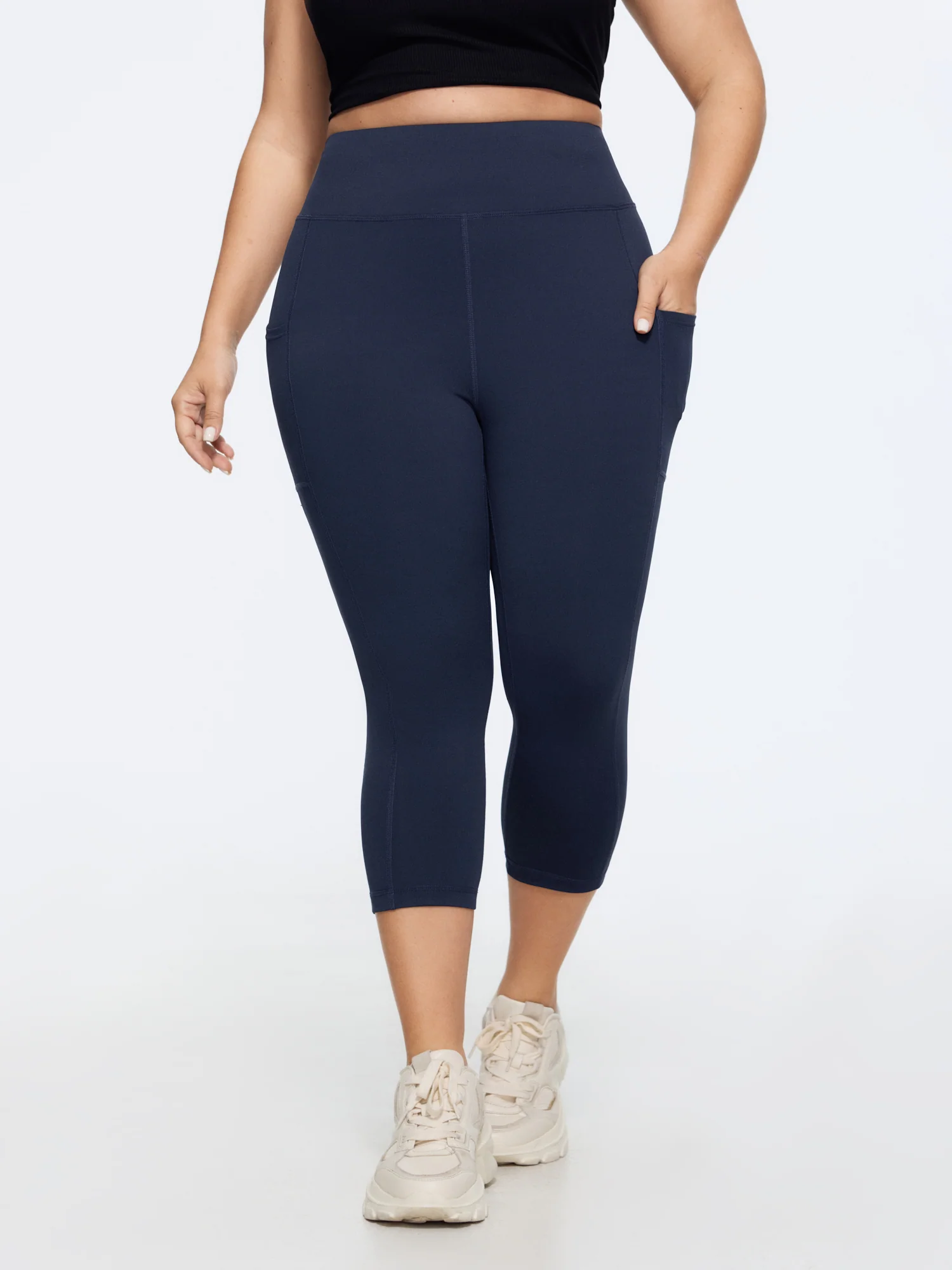 Stretchy Textured Pockets Cropped Leggings