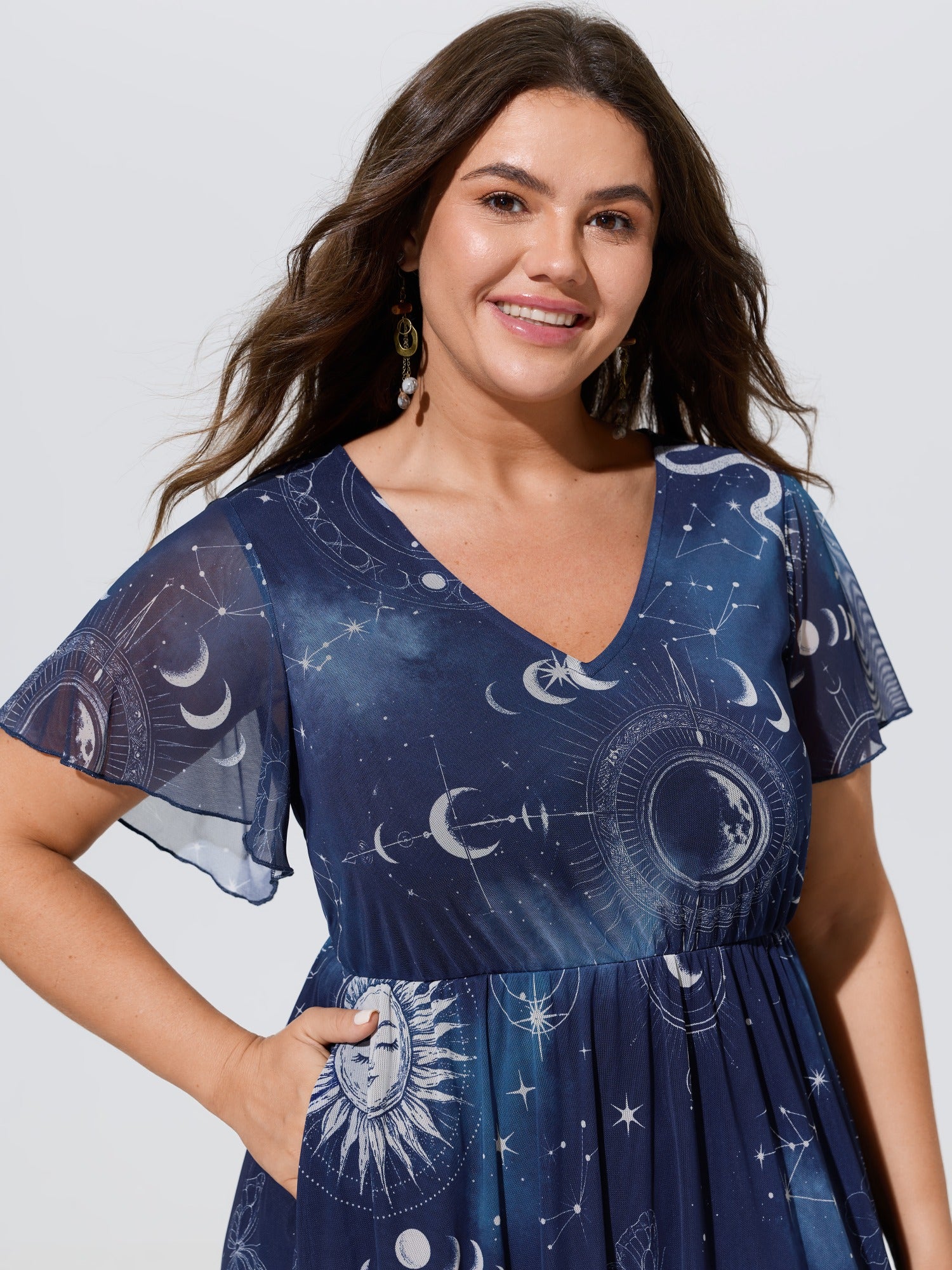 Stretchy Star Moon Print Tiered Ruffle Hem Midi Dress