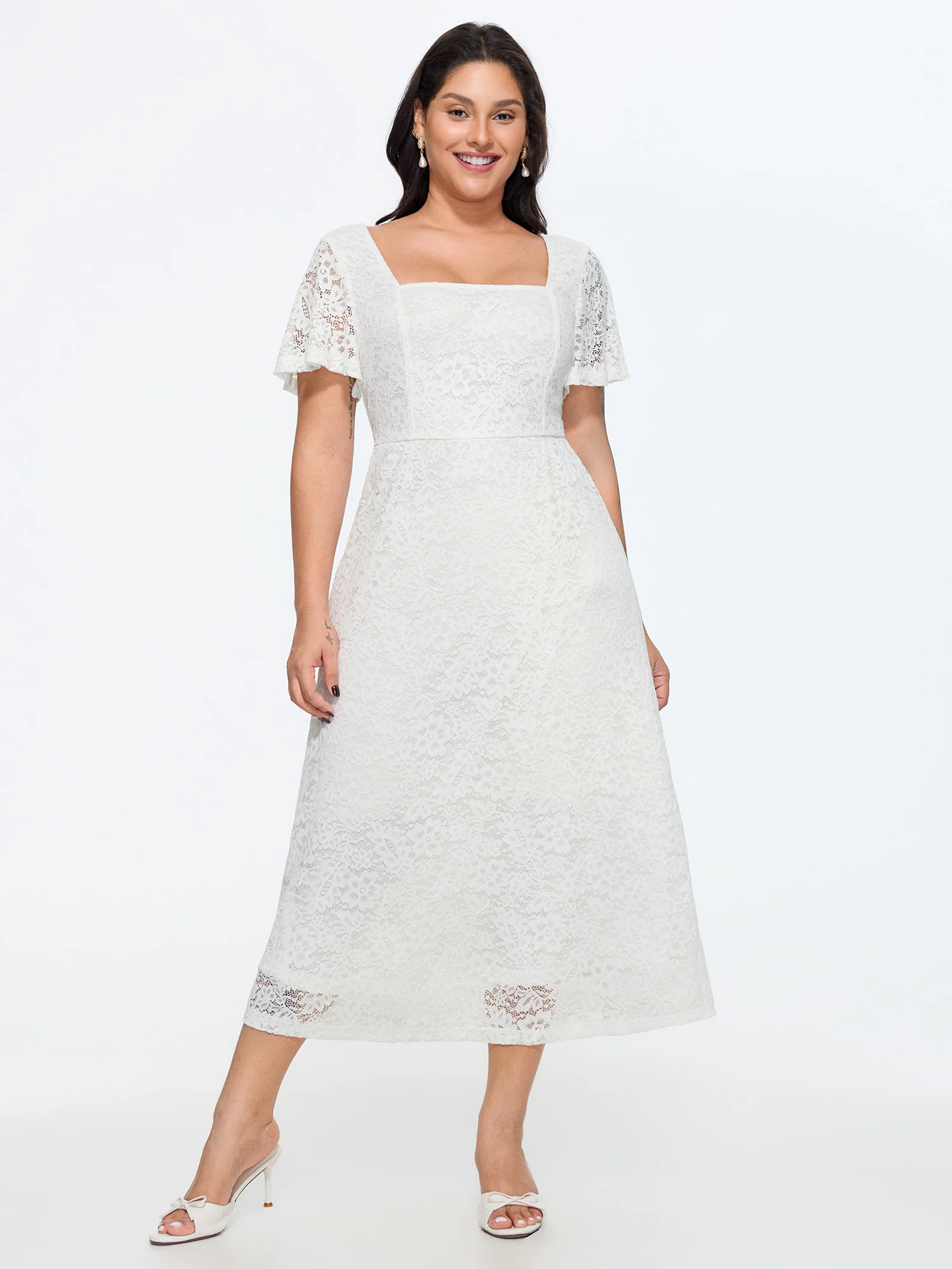 Floral Lace Textured Cut-Out Back Midi Dress