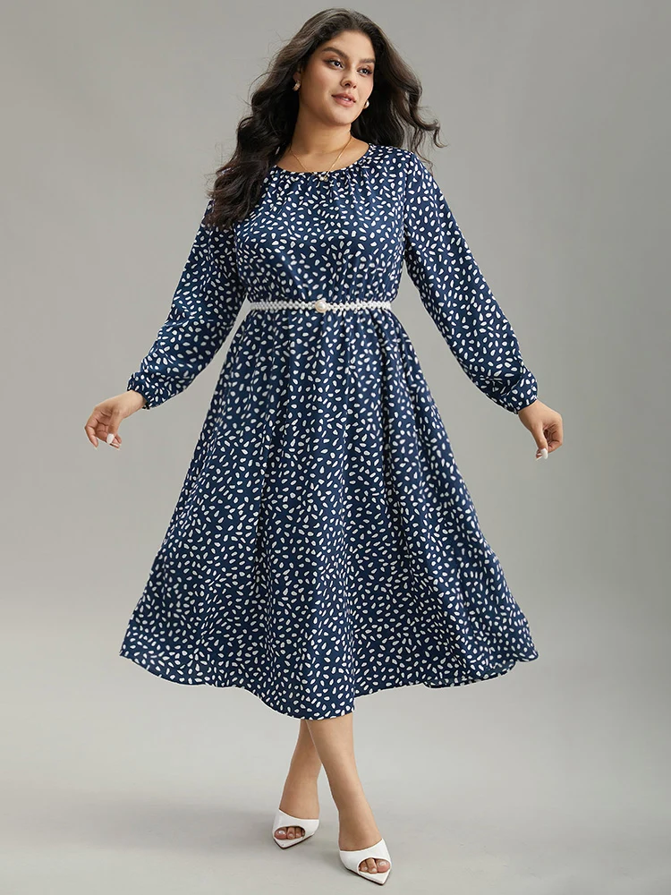 Geometric Print Plicated Detail Pocket Dress