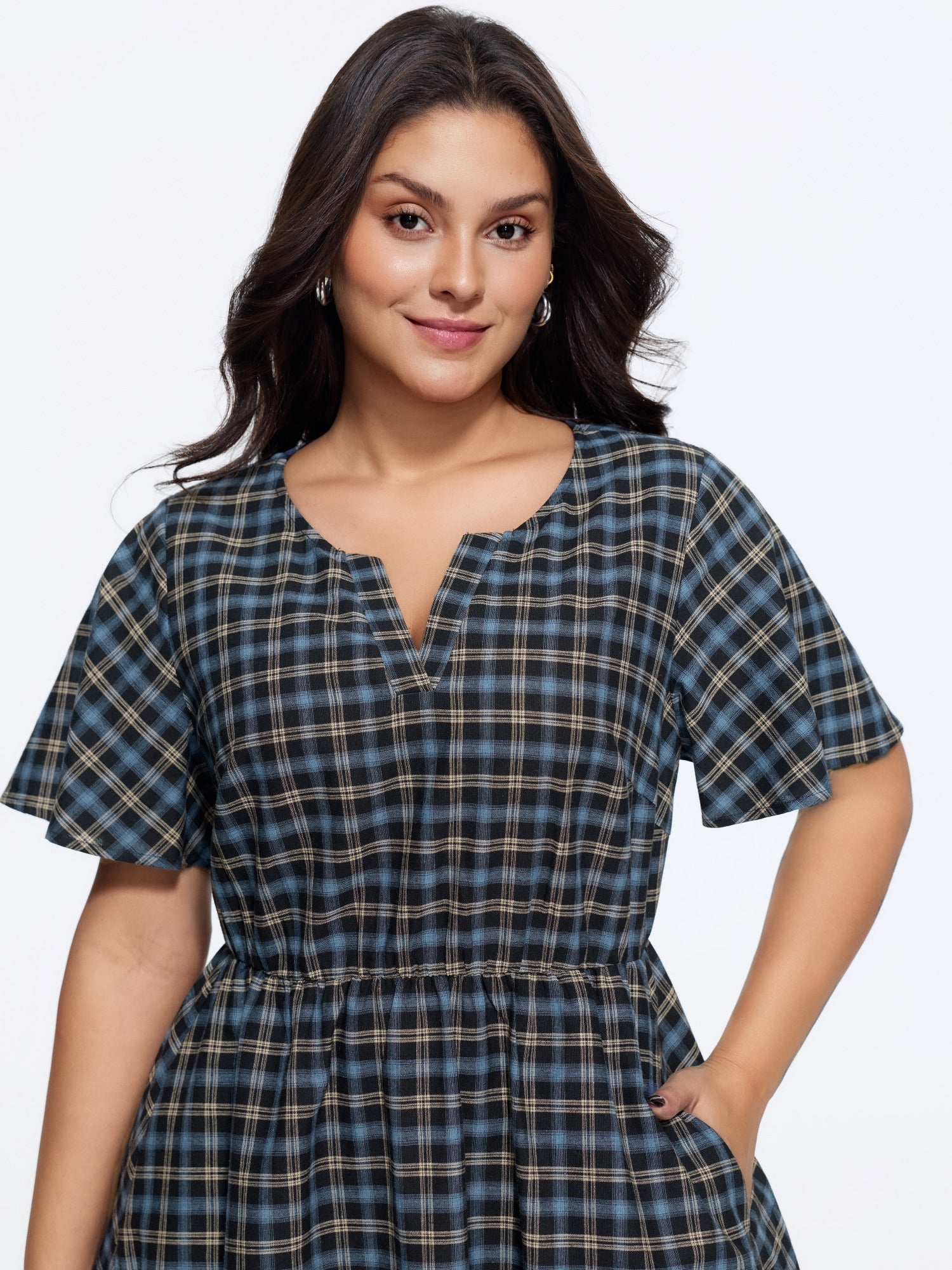 Plaid Print V Neck Ruched Side Pocket Midi Dress