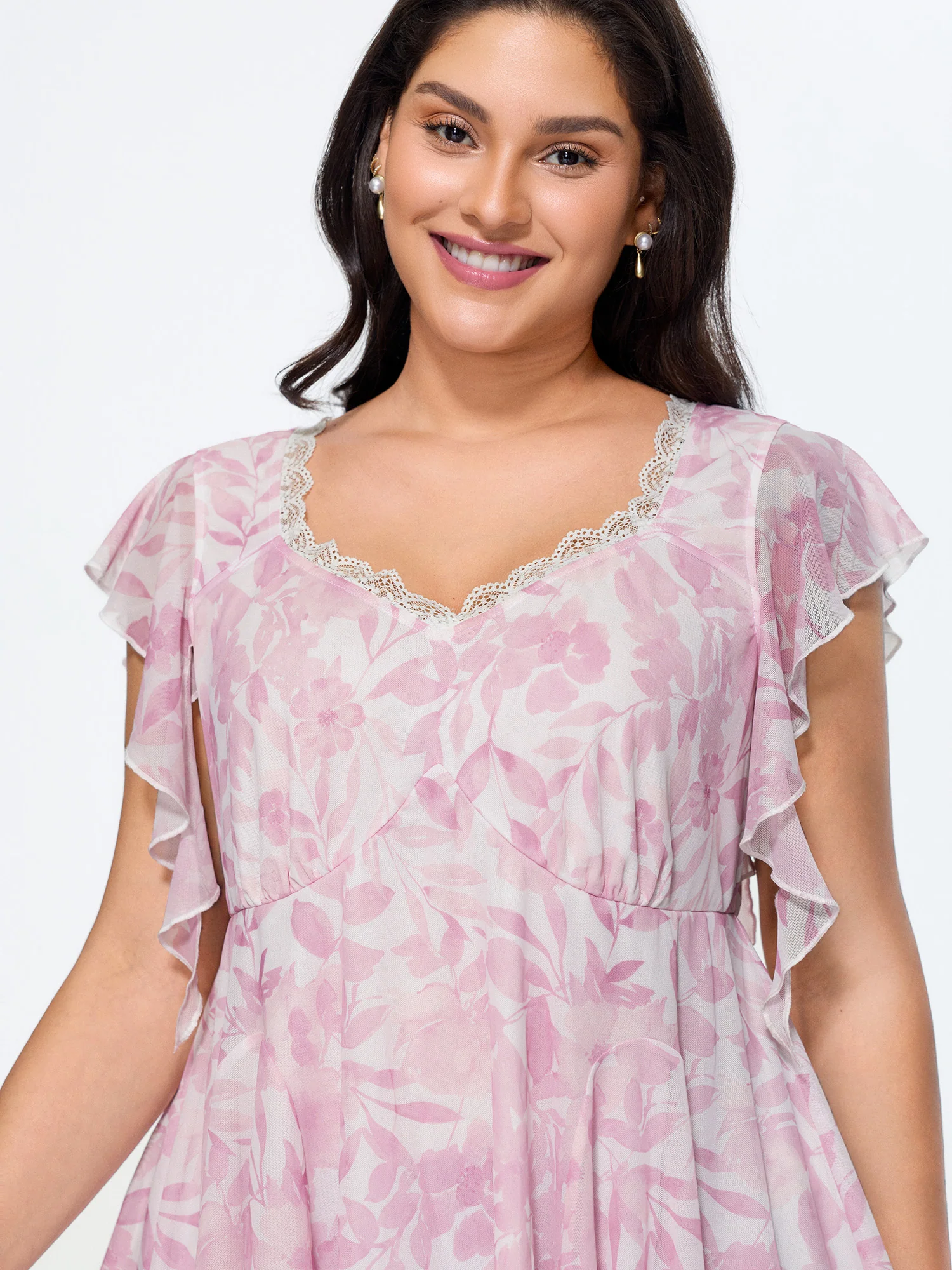 Soft Floral Lace Scallop Neck Flutter Sleeve Peplum Top