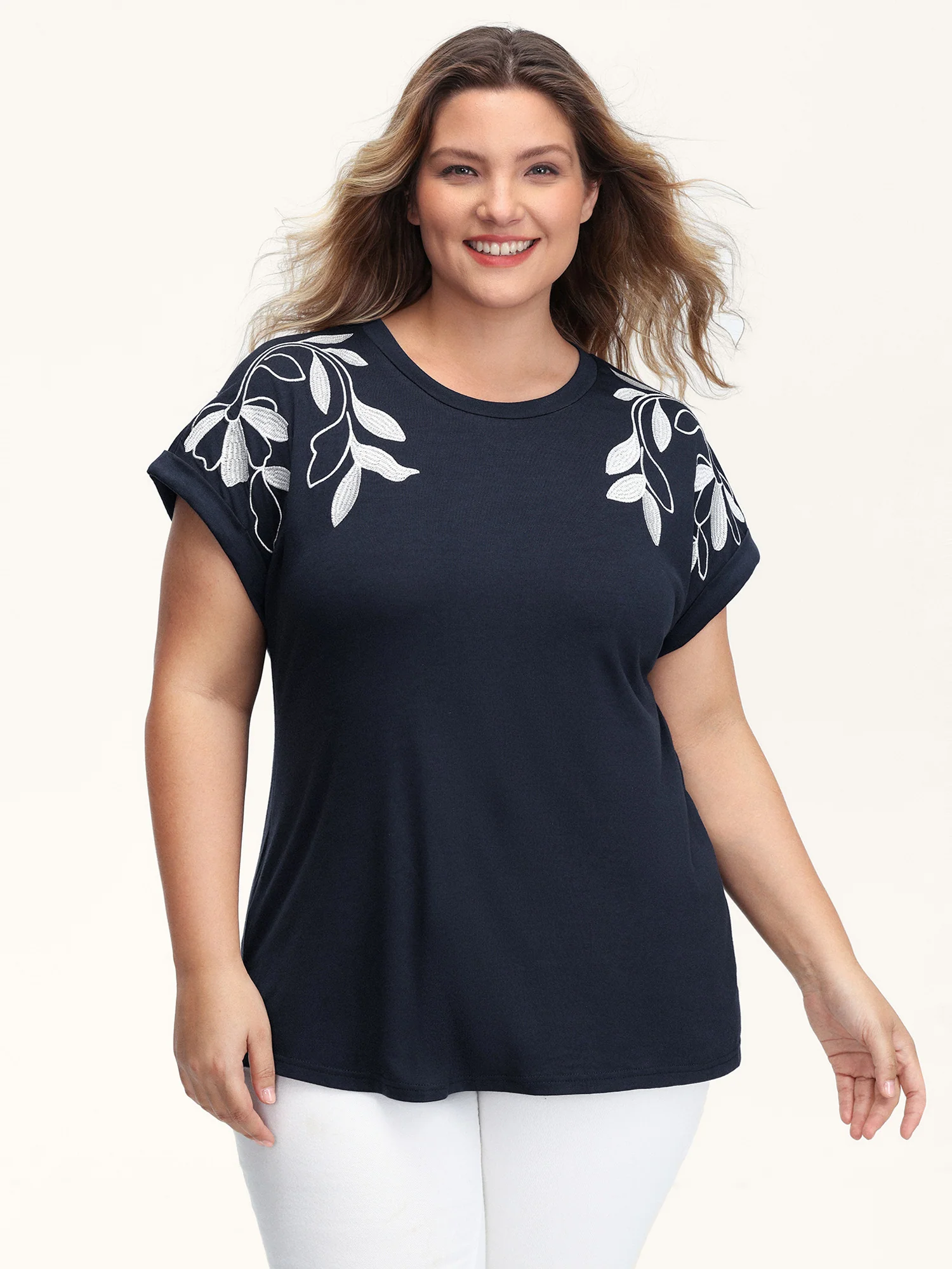 Leaf Embroidery Round Neck Split T-Shirt