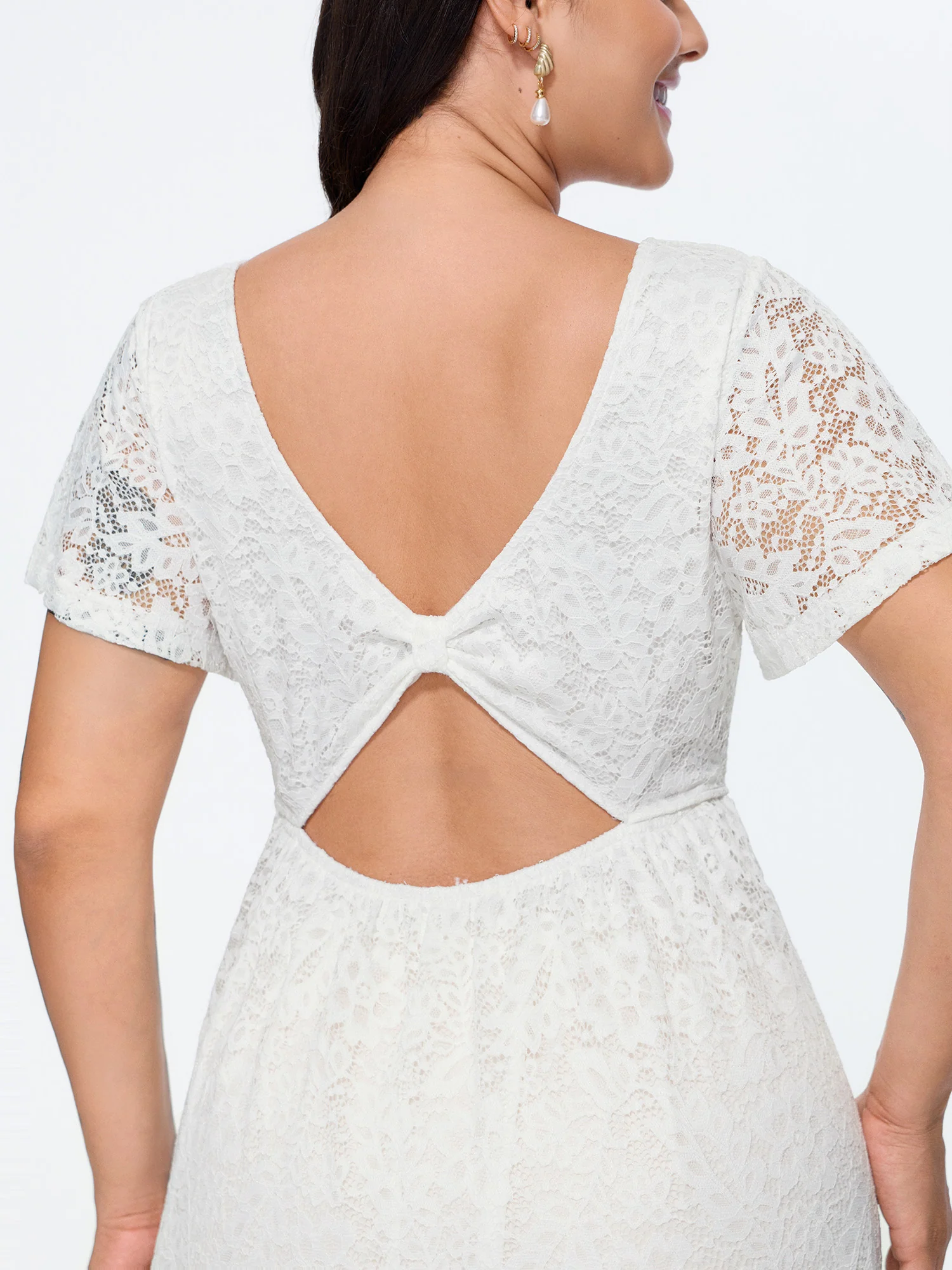 Floral Lace Textured Cut-Out Back Midi Dress