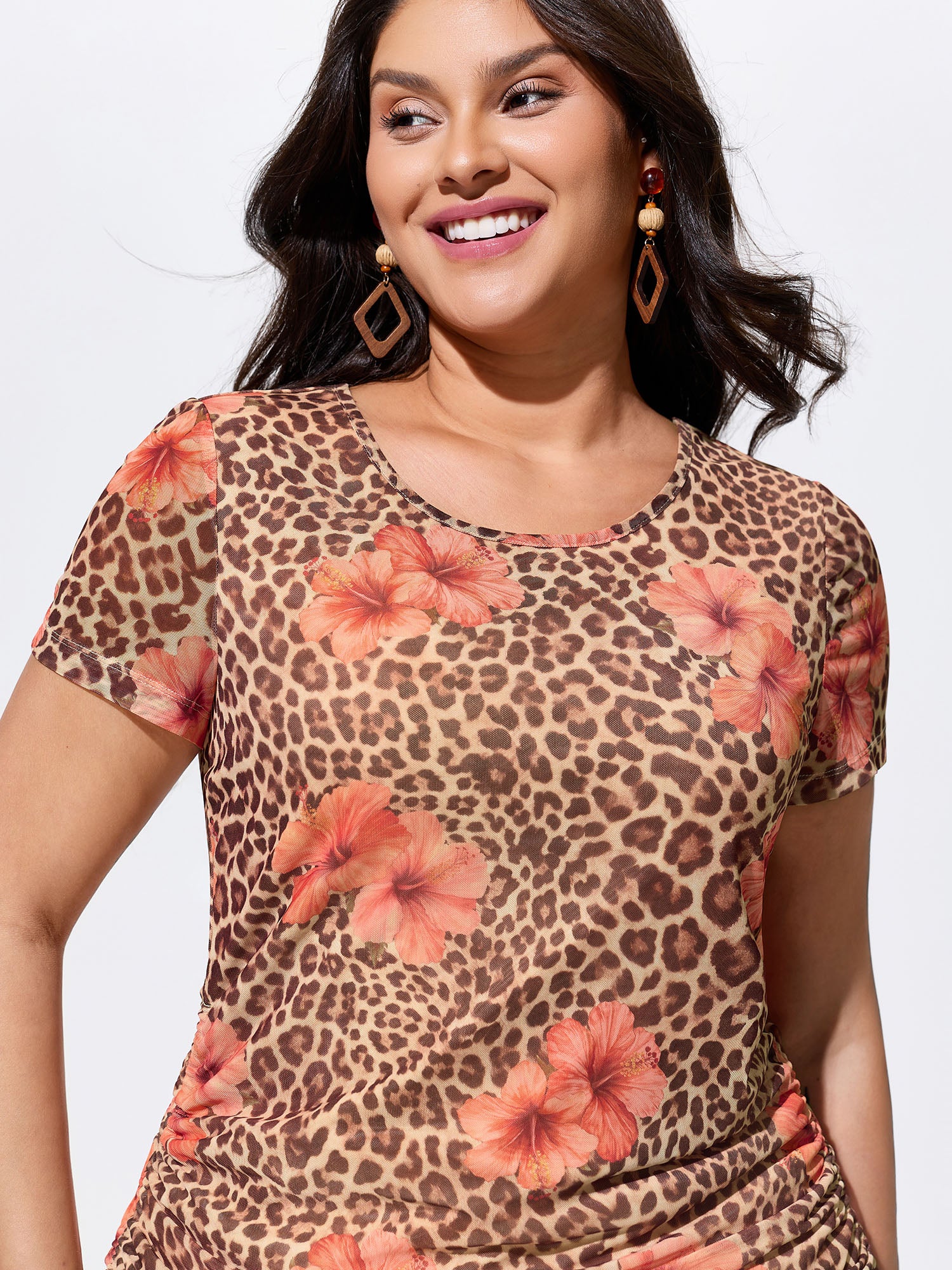 Wild-Side Leopard Print Stretchy Fitted T-Shirt