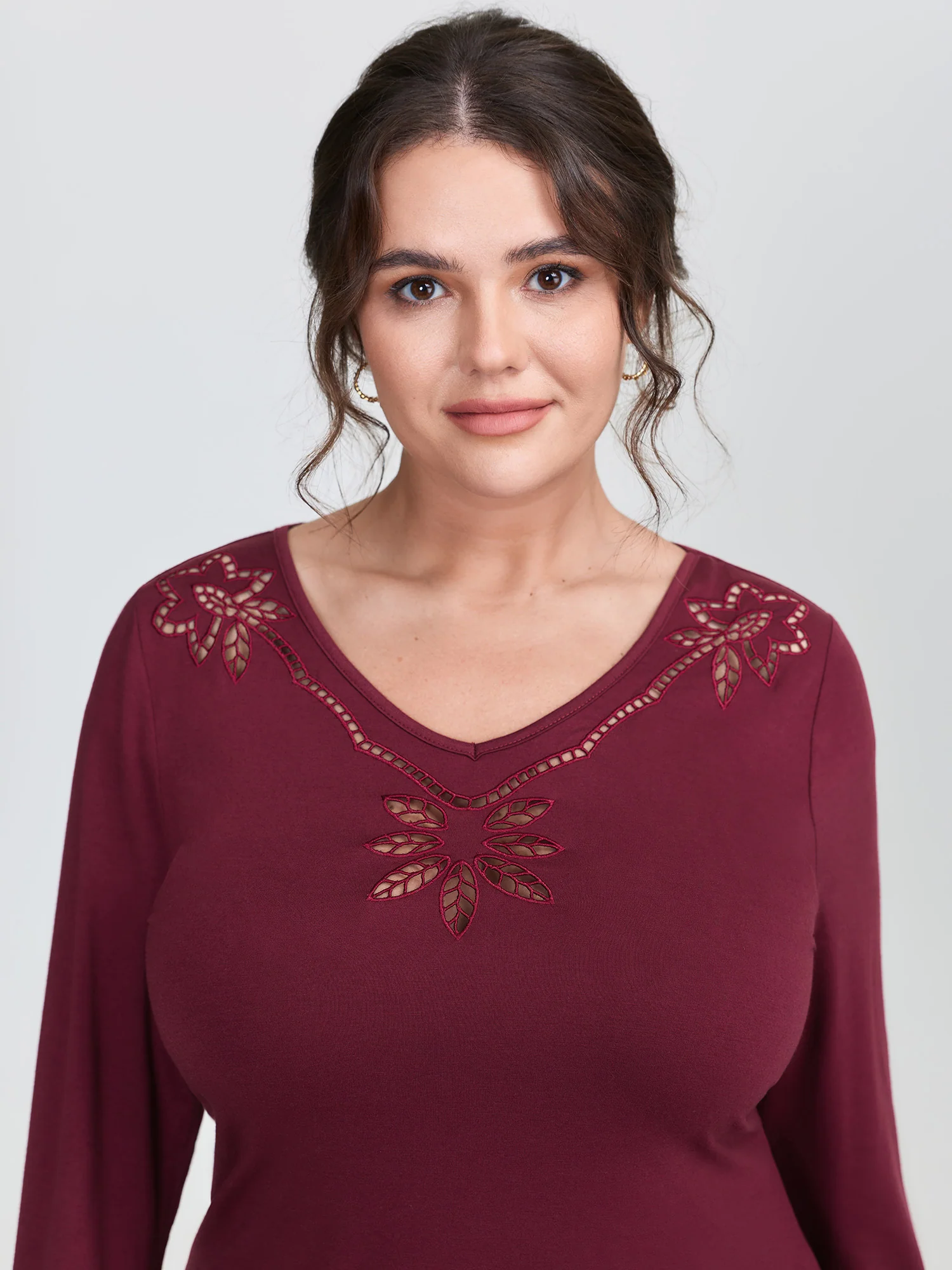 Floral Cut-Out Embroidery Fitted T-Shirt