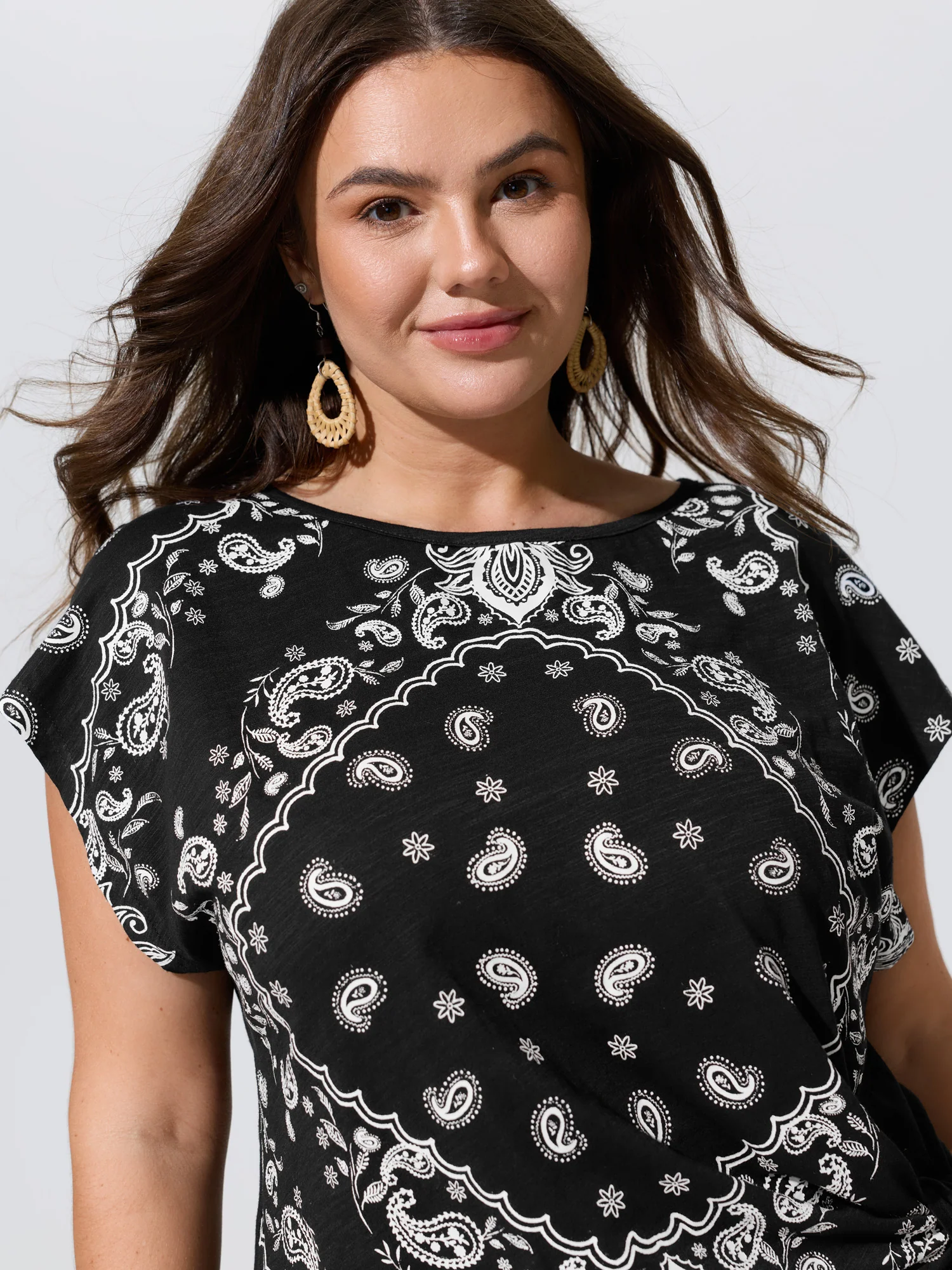 Cotton Paisley Print Knotted Side T-Shirt