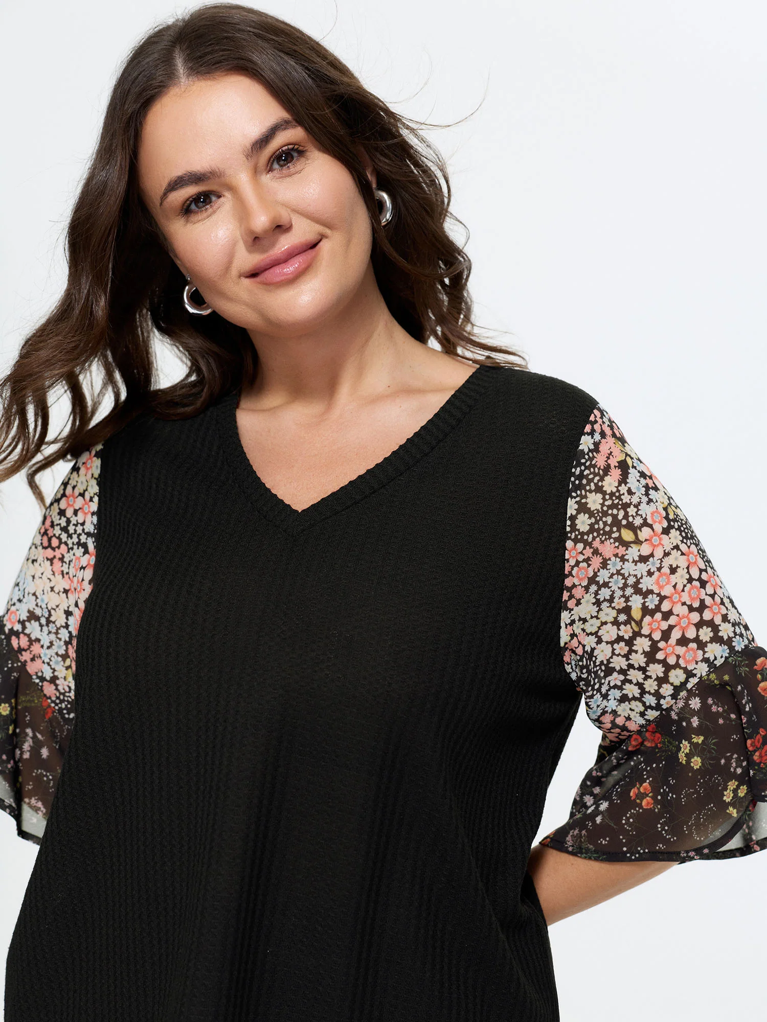 Stretchy Floral Print Ruffled Knit Top