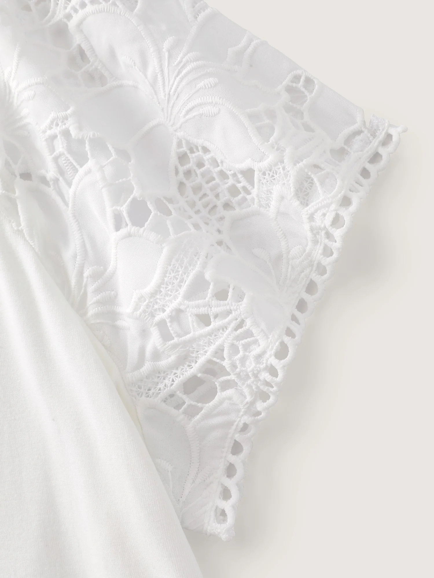 V-Neck Lace Sleeve T-Shirt