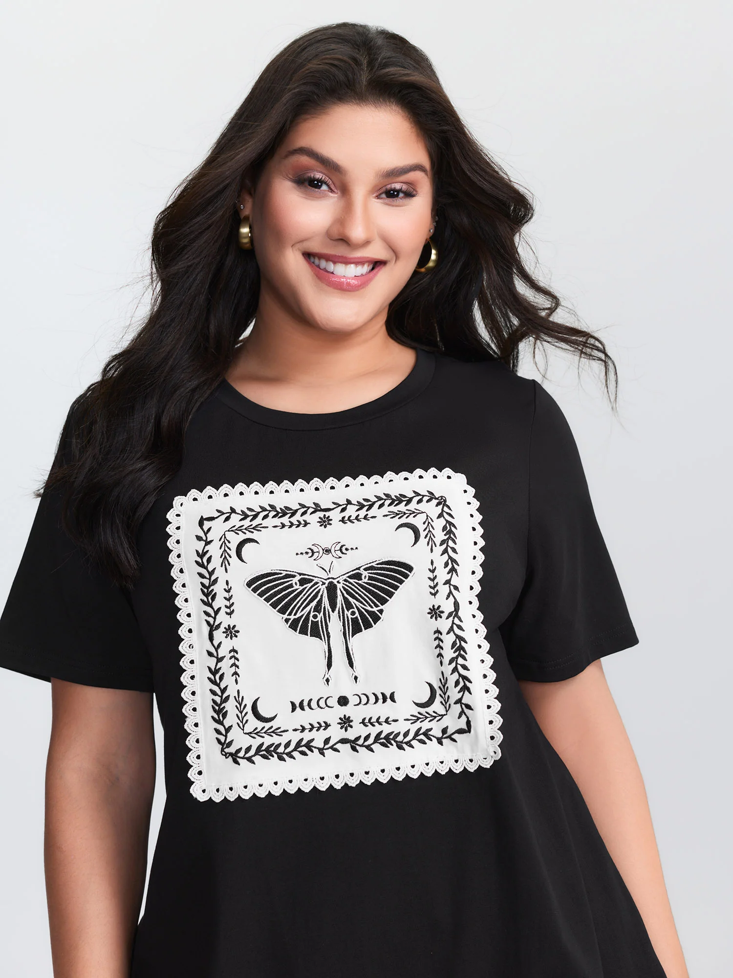 Cotton Appliqu�� Embroidery Lace Trim T-Shirt