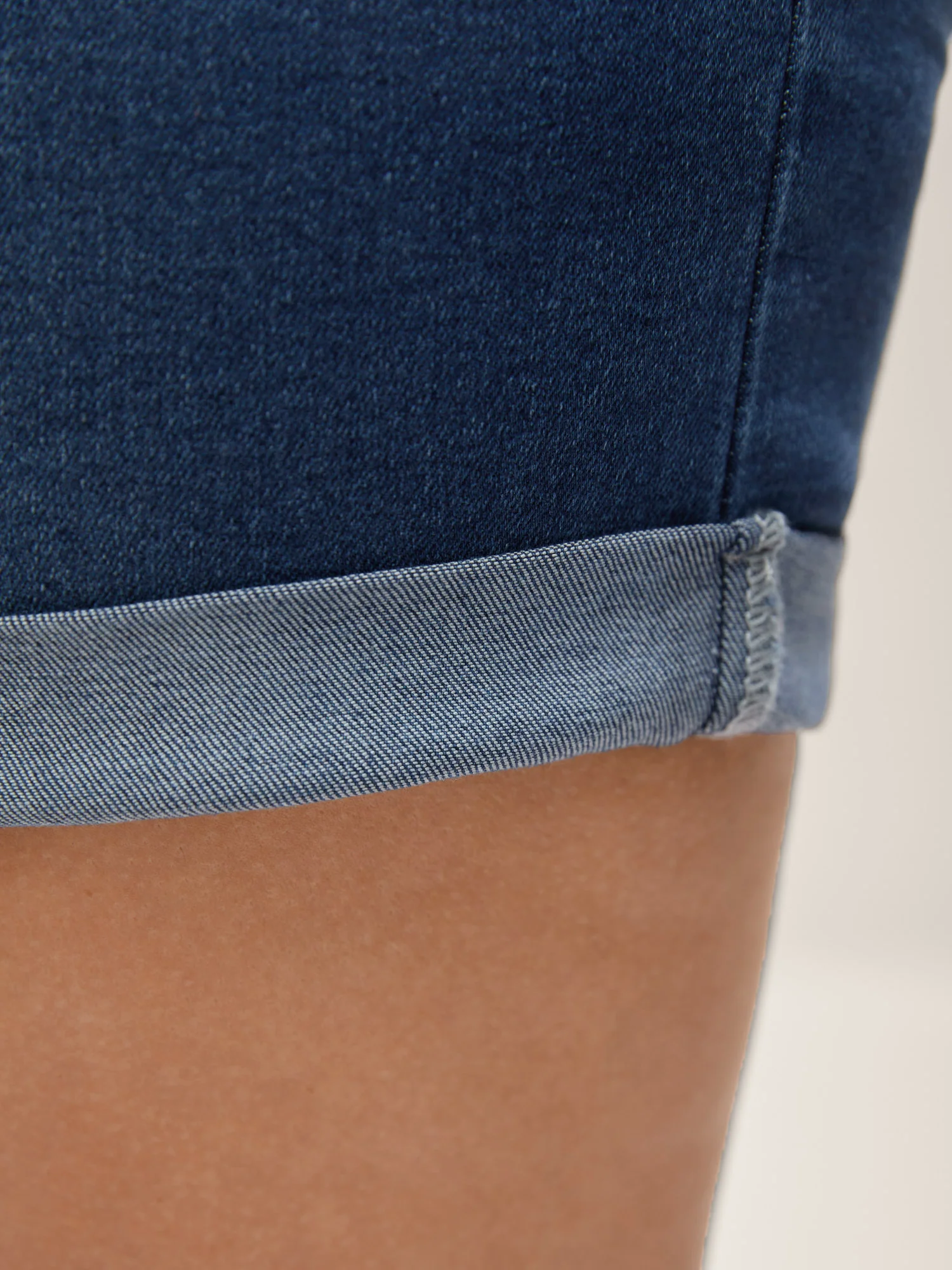 Classic Skinny-Fit Folded Hem Denim Shorts