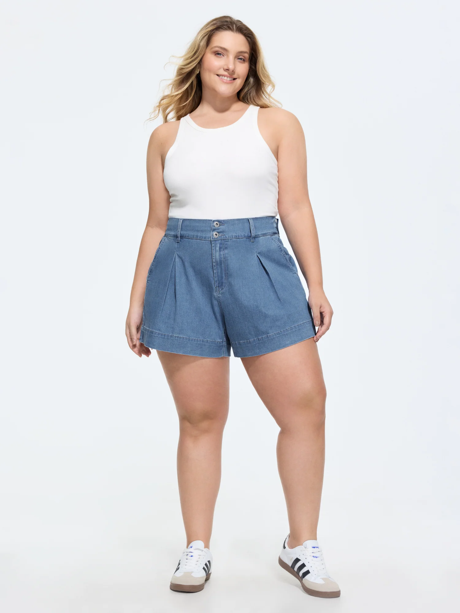 Stretchy Pleated Elastic Back Waist Denim Shorts