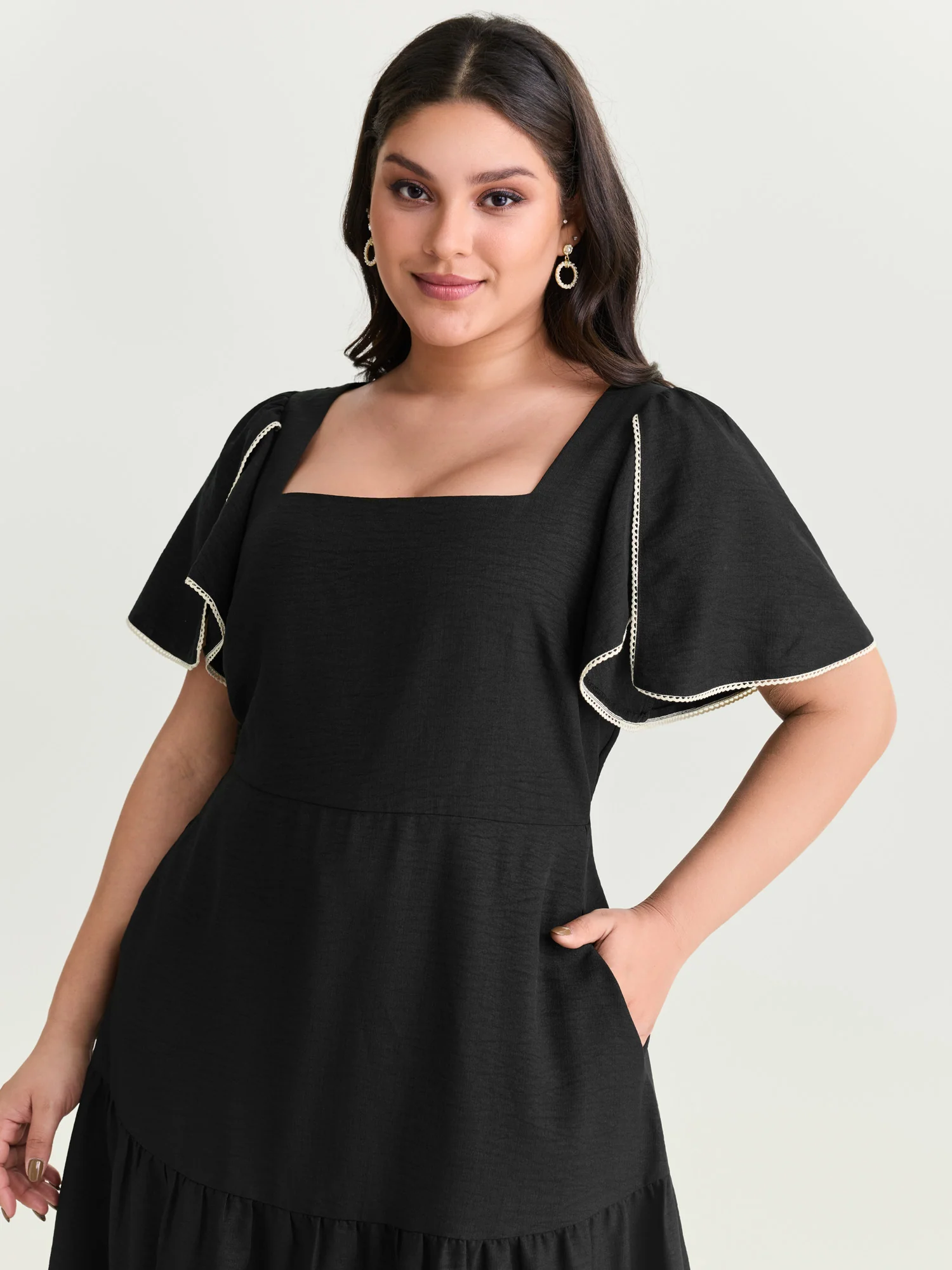 Color Contrast Petal Sleeve Maxi Dress